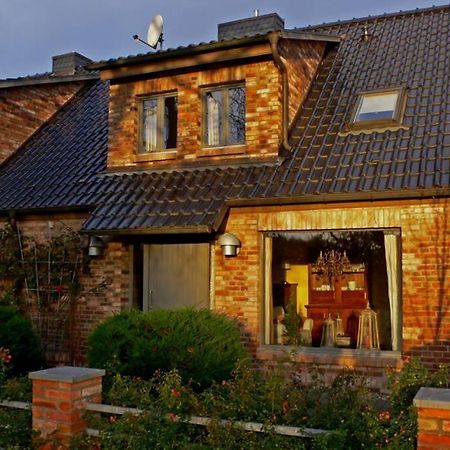 Ferienwohnung In Peetzig Am See Angermunde Exterior photo