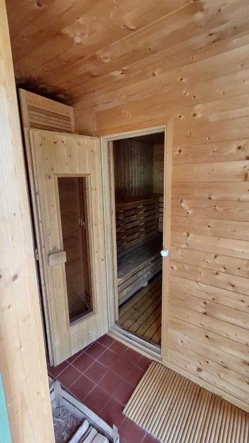 Ferienwohnung In Peetzig Am See Angermunde Exterior photo